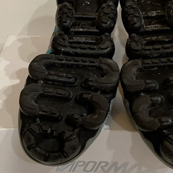 Nike Air VaporMax Flyknit 2 Mens 11.5 Black Dusty Cactus Hyper Jade Sneaker - Picture 11 of 16